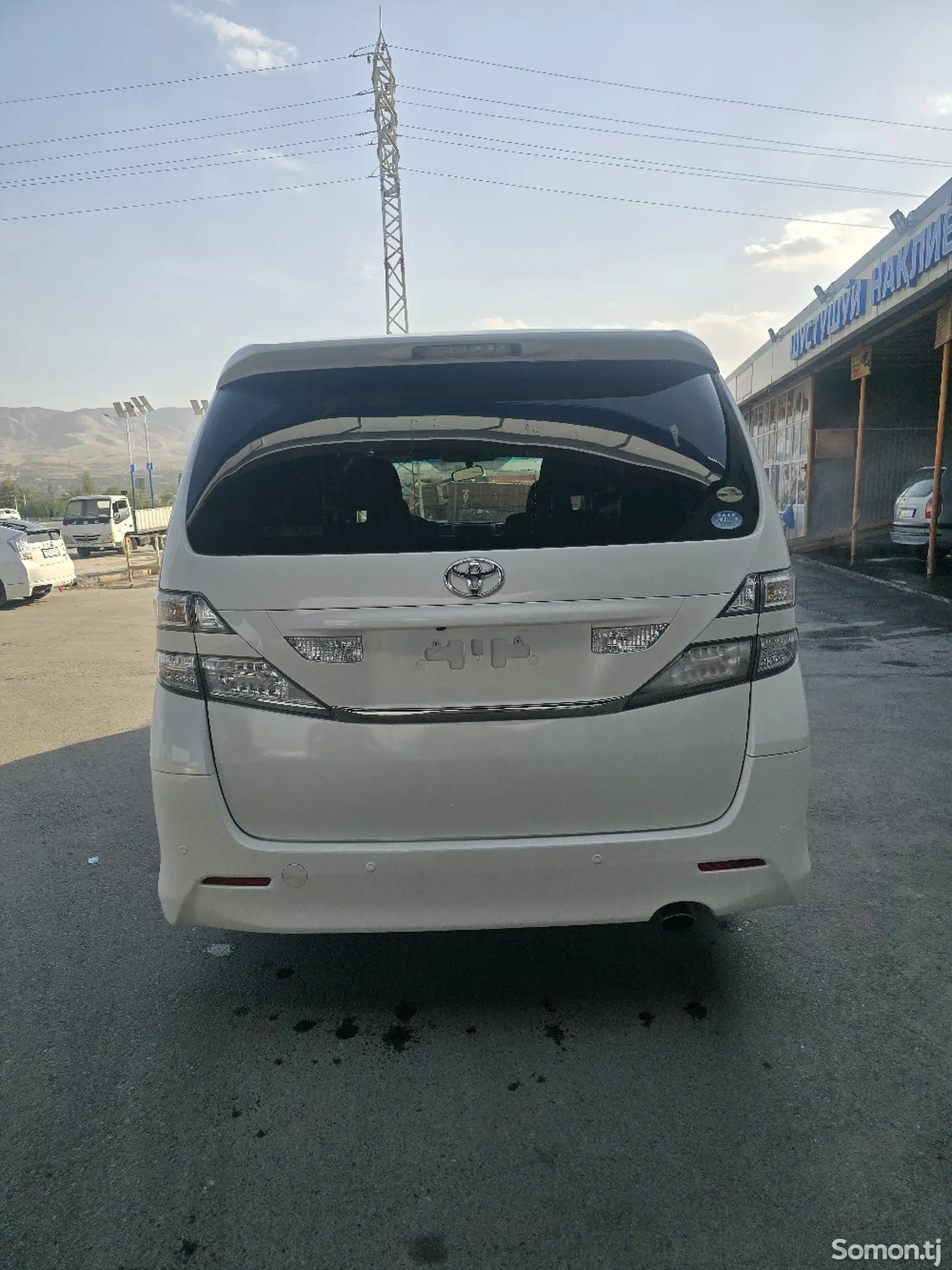 Toyota Vellfire, 2010-4