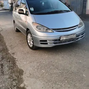 Toyota Previa, 2001