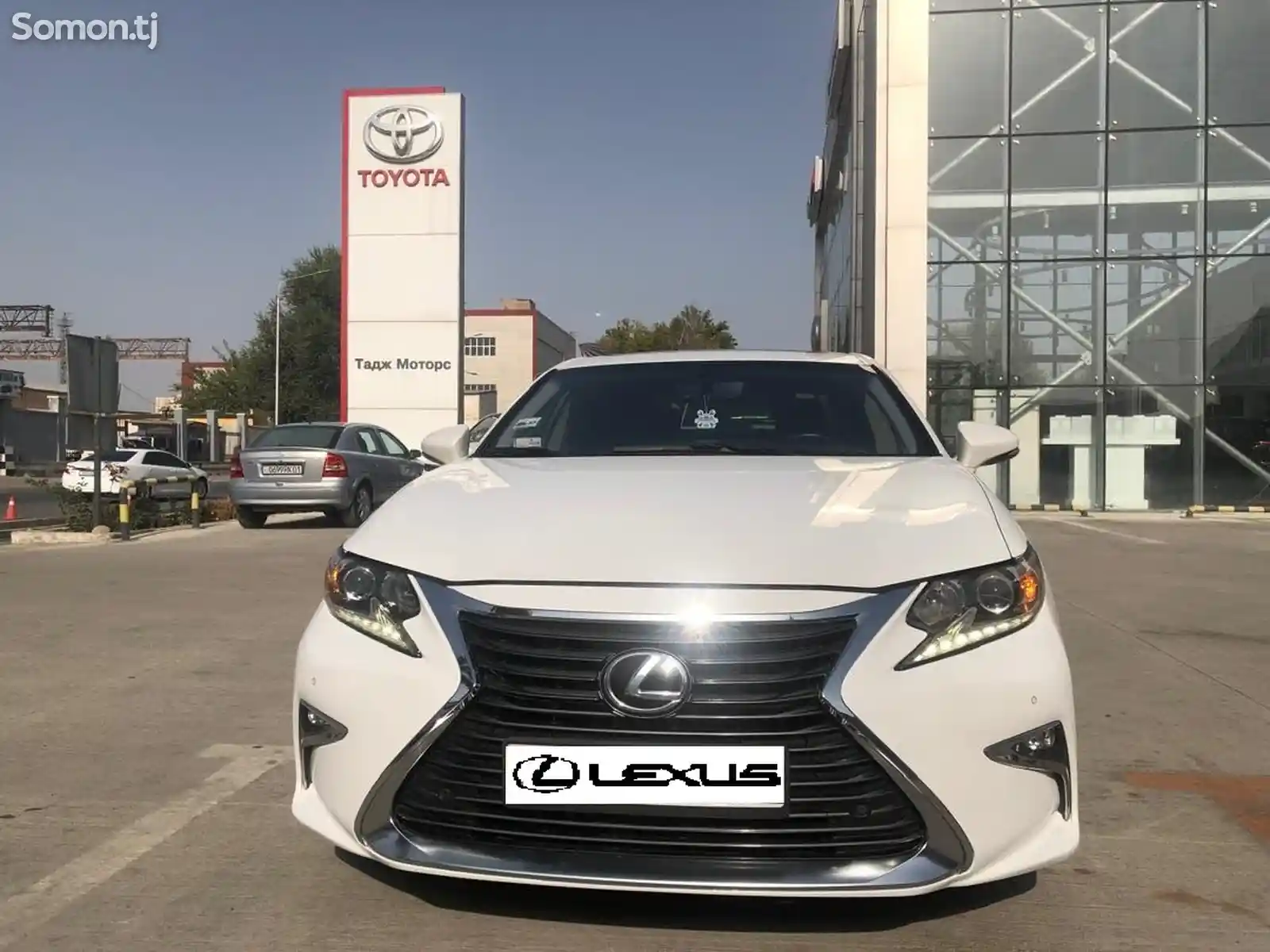 Lexus ES series, 2017-1