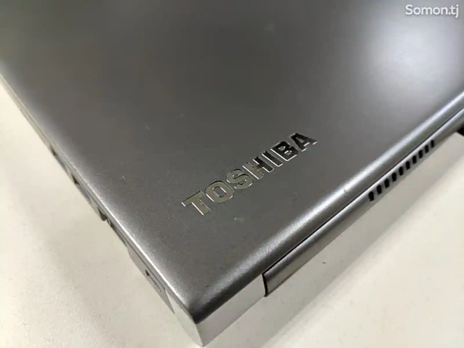 Ноутбук Toshiba portege z30-c i7-6600u-3