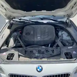 Защитник пластмасс BMW F10