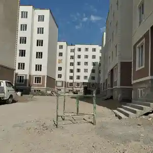 2-комн. квартира, 4 этаж, 68 м², 8 мкр