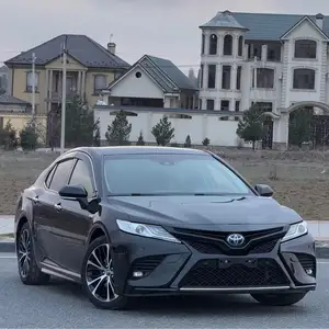 Toyota Camry, 2019