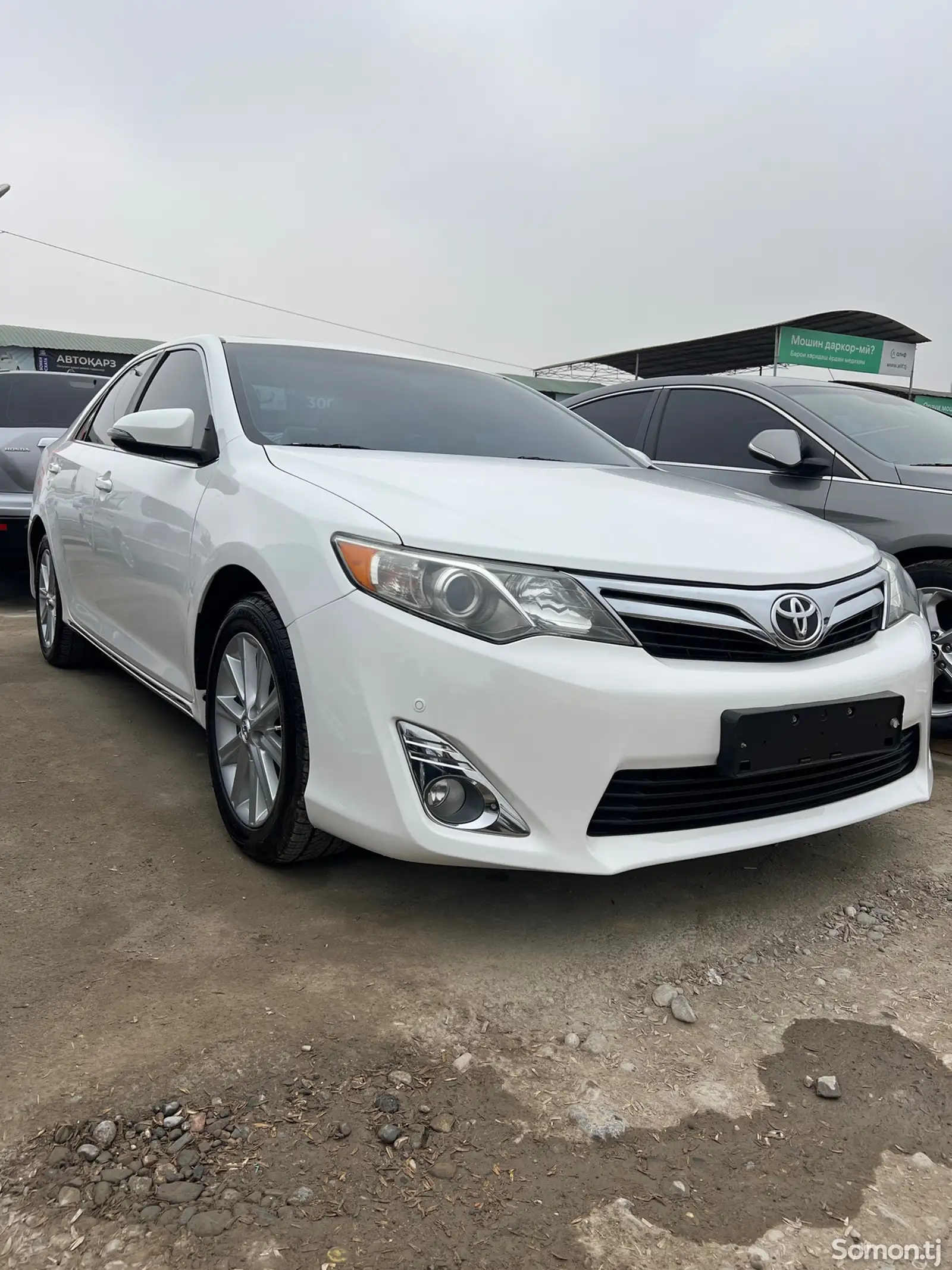 Toyota Camry, 2012-1