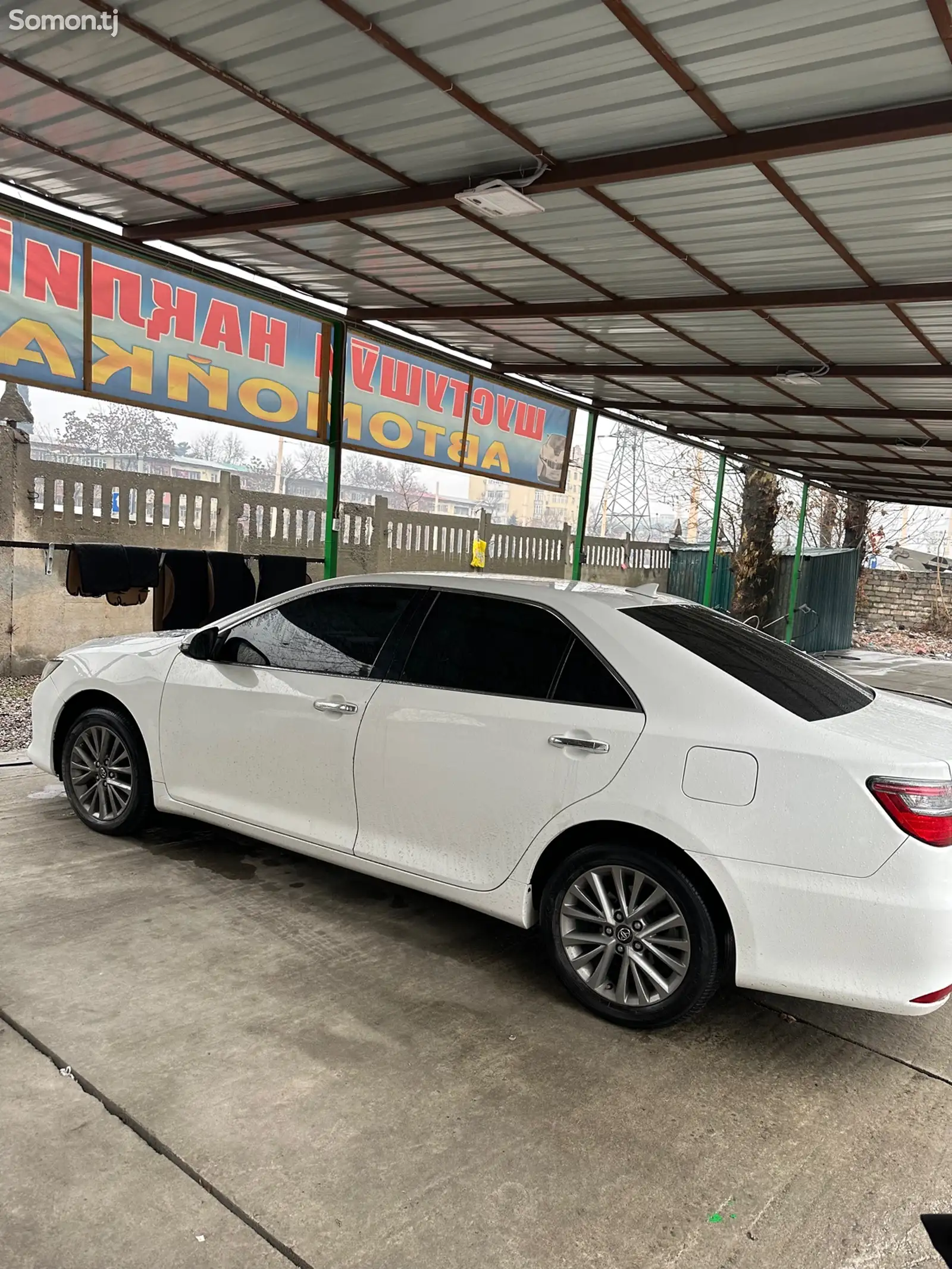 Toyota Camry, 2016-1