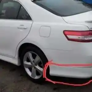 Шарлота на задний бампер Toyota Camry 2 se