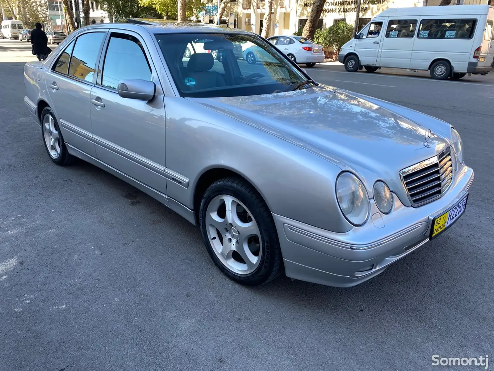 Mercedes-Benz E class, 2000-4