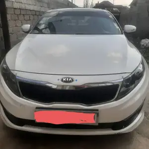 Kia K5, 2011