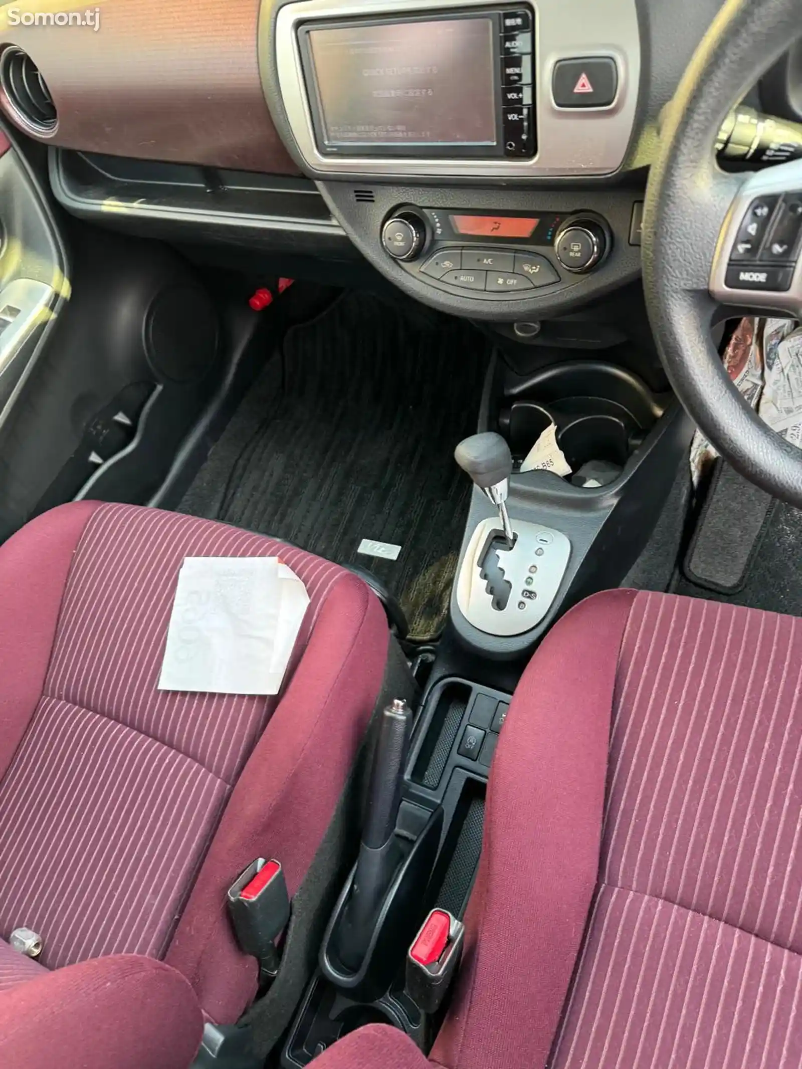 Toyota Vitz, 2015-4