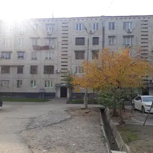 3-комн. квартира, 1 этаж, 70 м², 61мкр