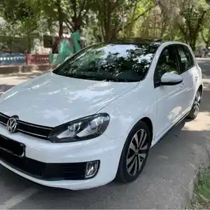 Volkswagen Golf, 2011