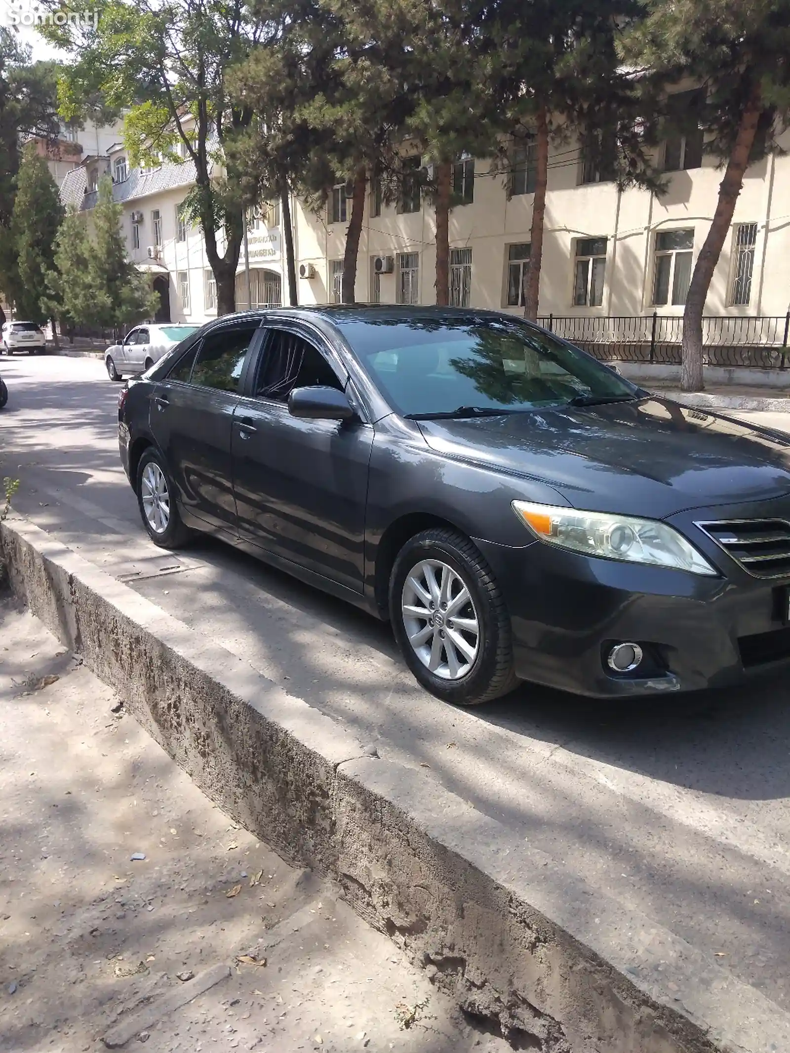 Toyota Camry, 2011-1