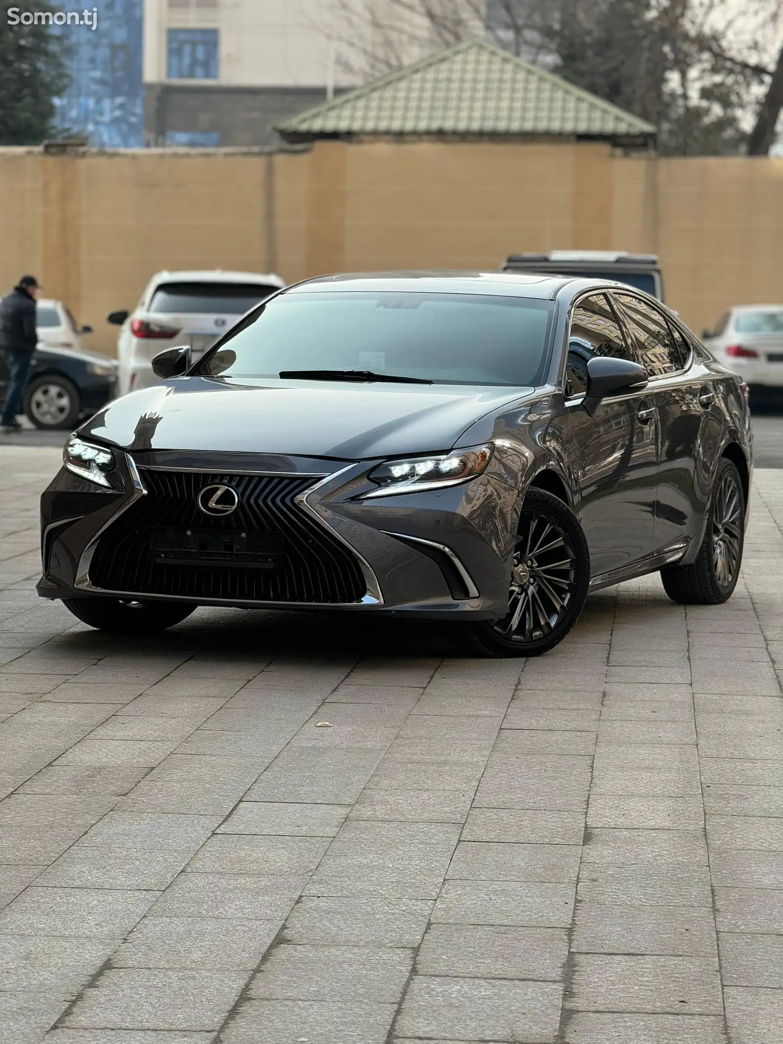 Lexus ES series, 2014-1