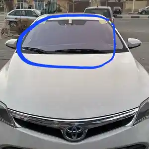 Лобовое стекло фиолетовый на Toyota Avalon 2014-2017