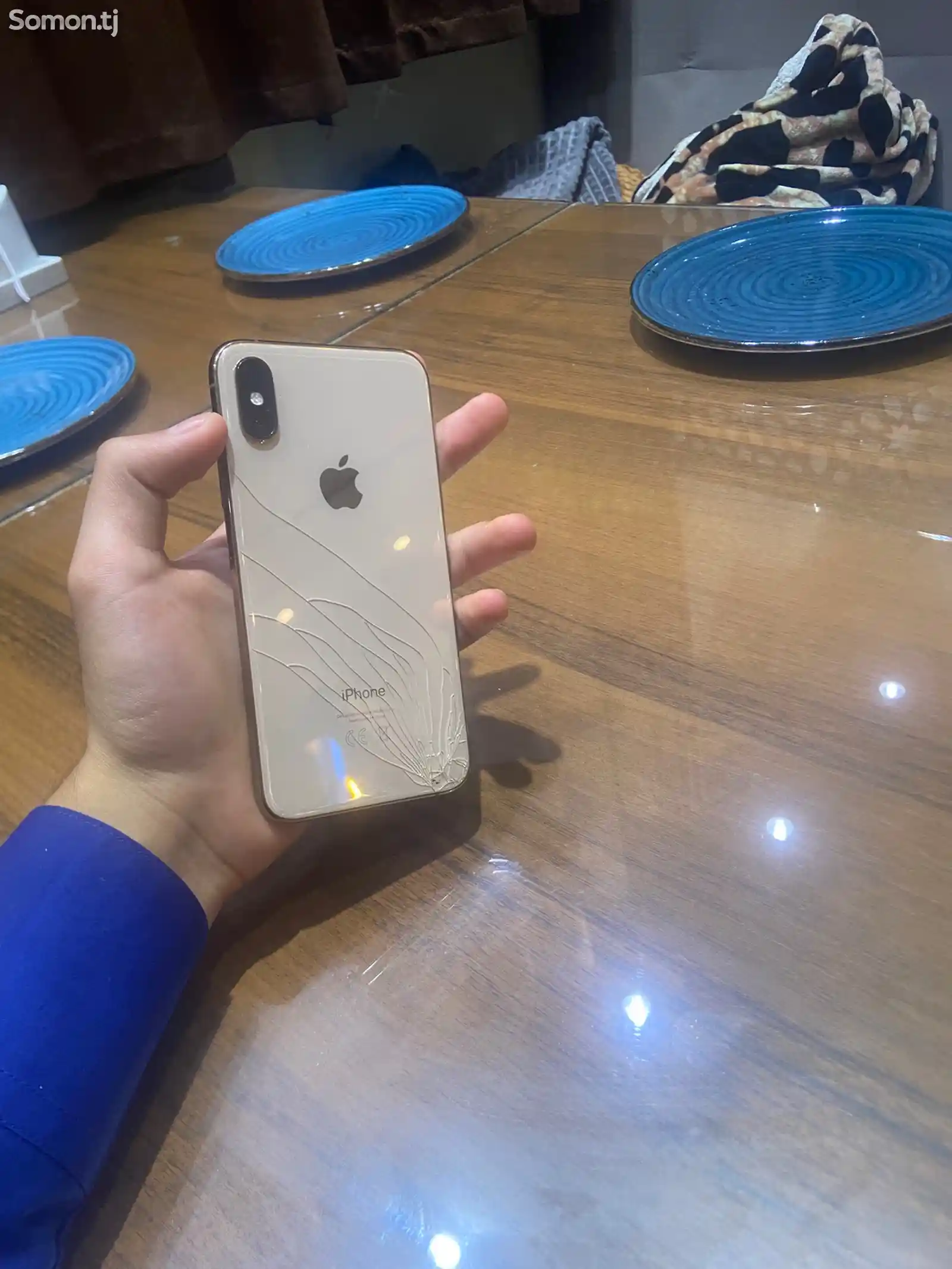 Apple iPhone Xs, 64 gb, Gold-3