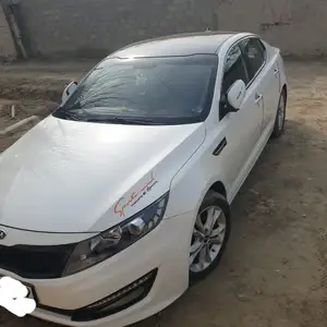 Kia K5, 2011