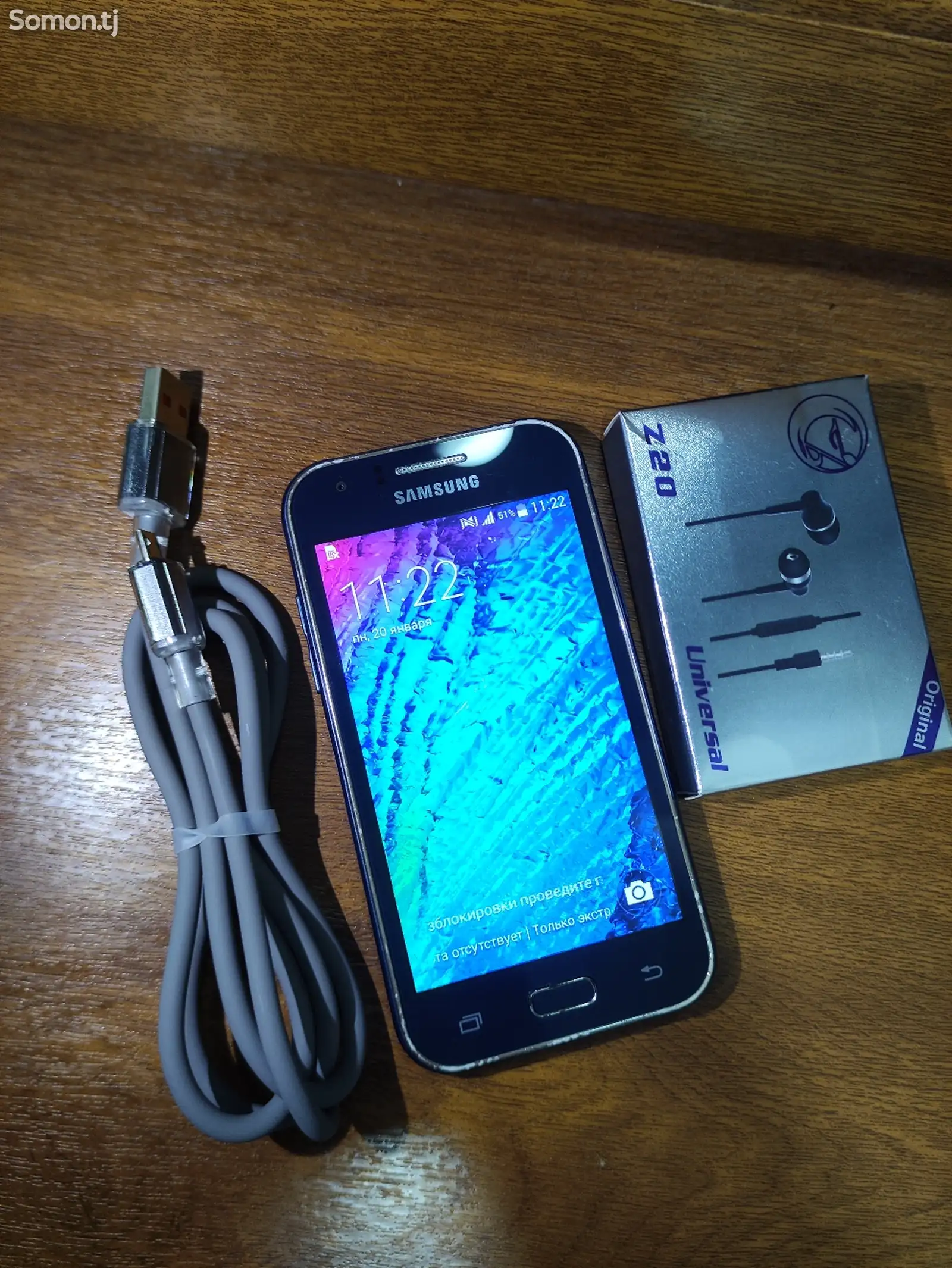 Samsung Galaxy J1-1