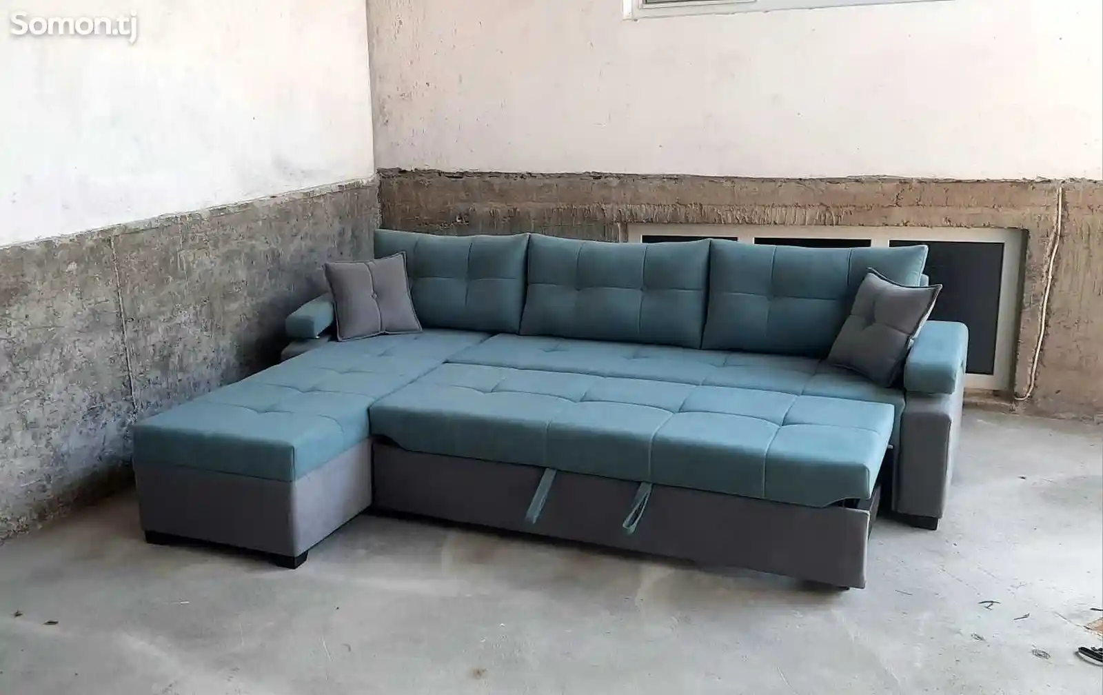 Раскладной диван в стиле Хай-Тек-2