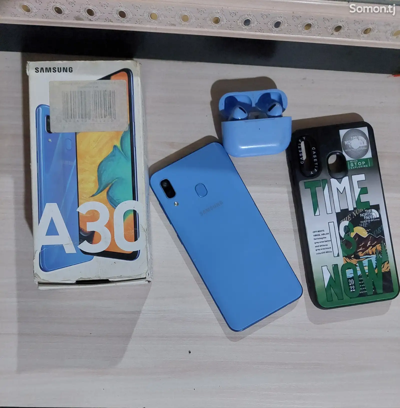 Samsung Galaxy A30-1