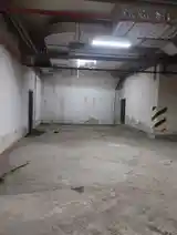 Помещение под склад, 800м², 112мкр-5