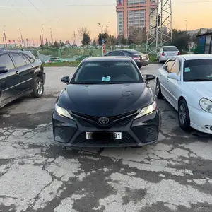 Toyota Camry, 2019