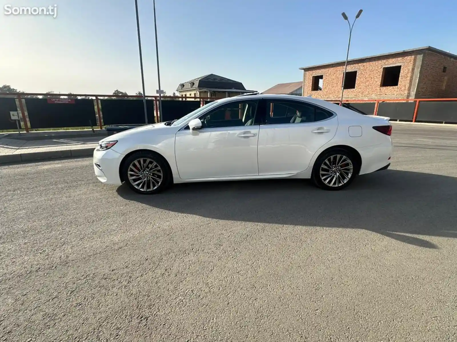 Lexus ES series, 2014-10