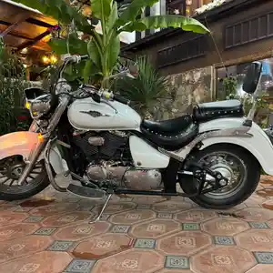 Мотоцикл Suzuki Bulevard VL800