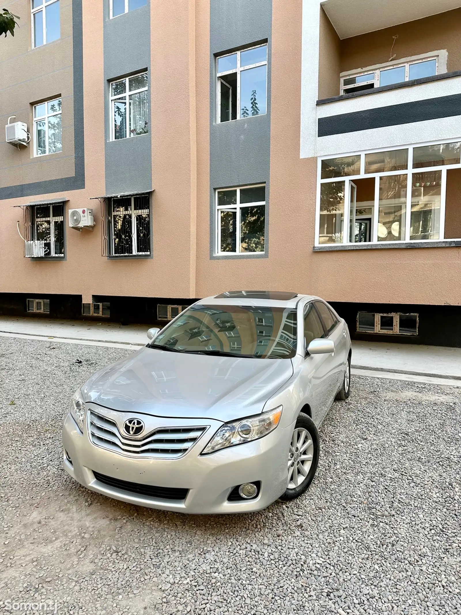 Toyota Camry, 2010-1