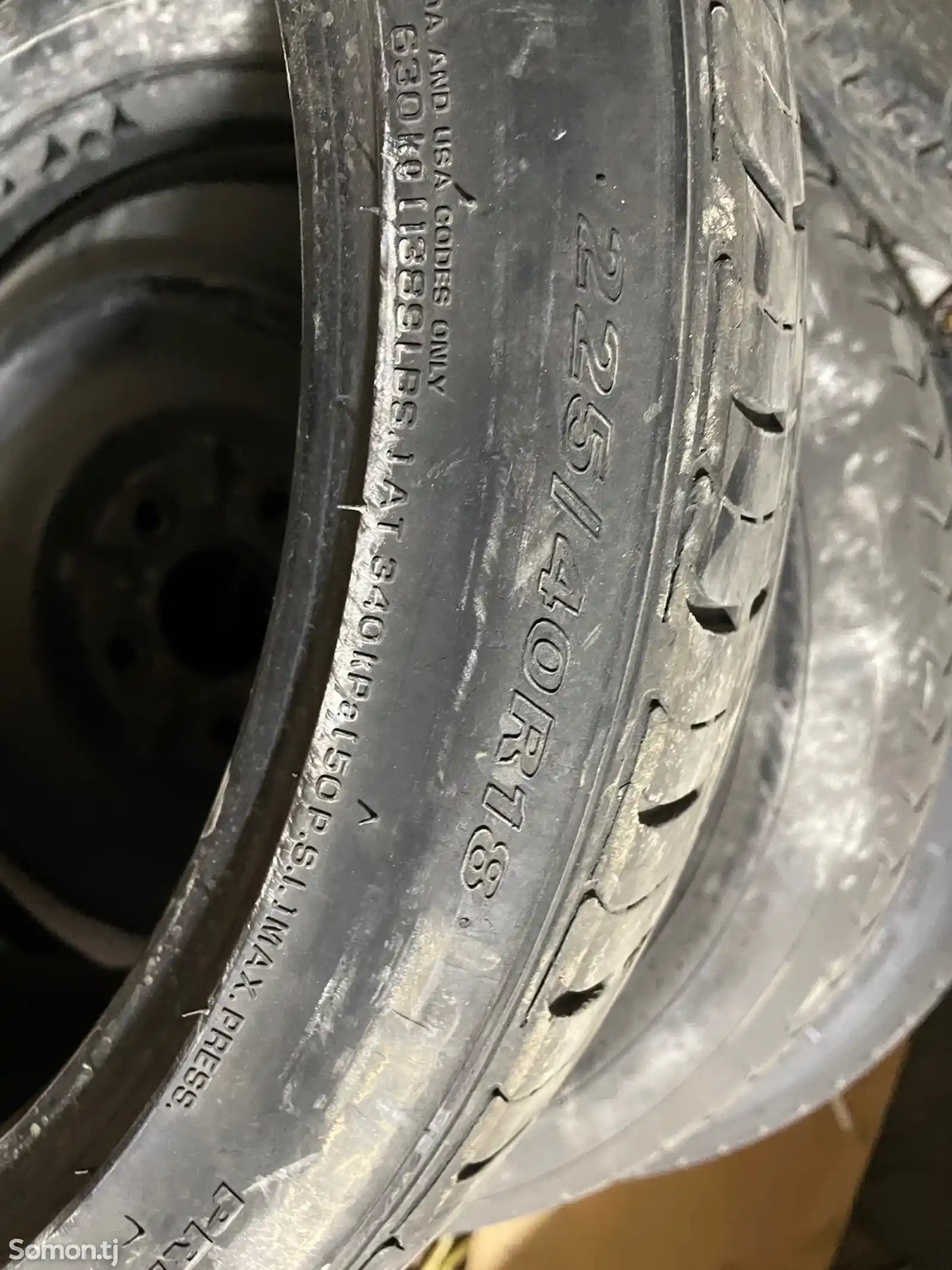 Шины 225/40R18-2