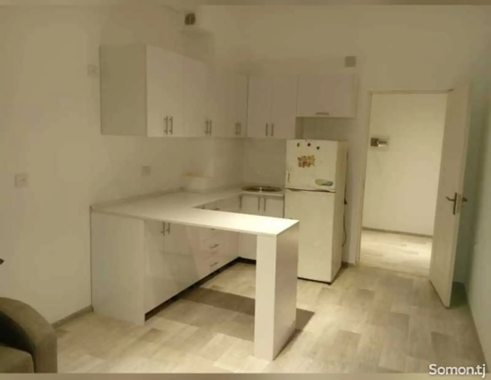 1-комн. квартира, 5 этаж, 48 м², кафе Сафо-1