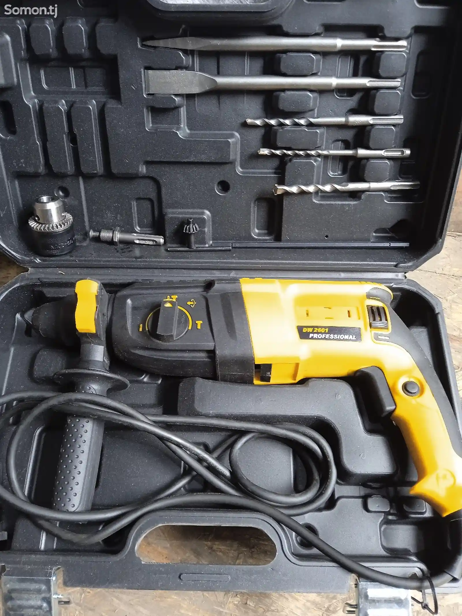 Перфоратор Dewalt