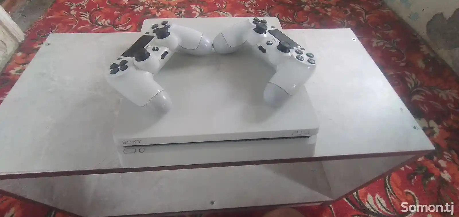 Игровая приставка Sony PlayStation 4 slim-2