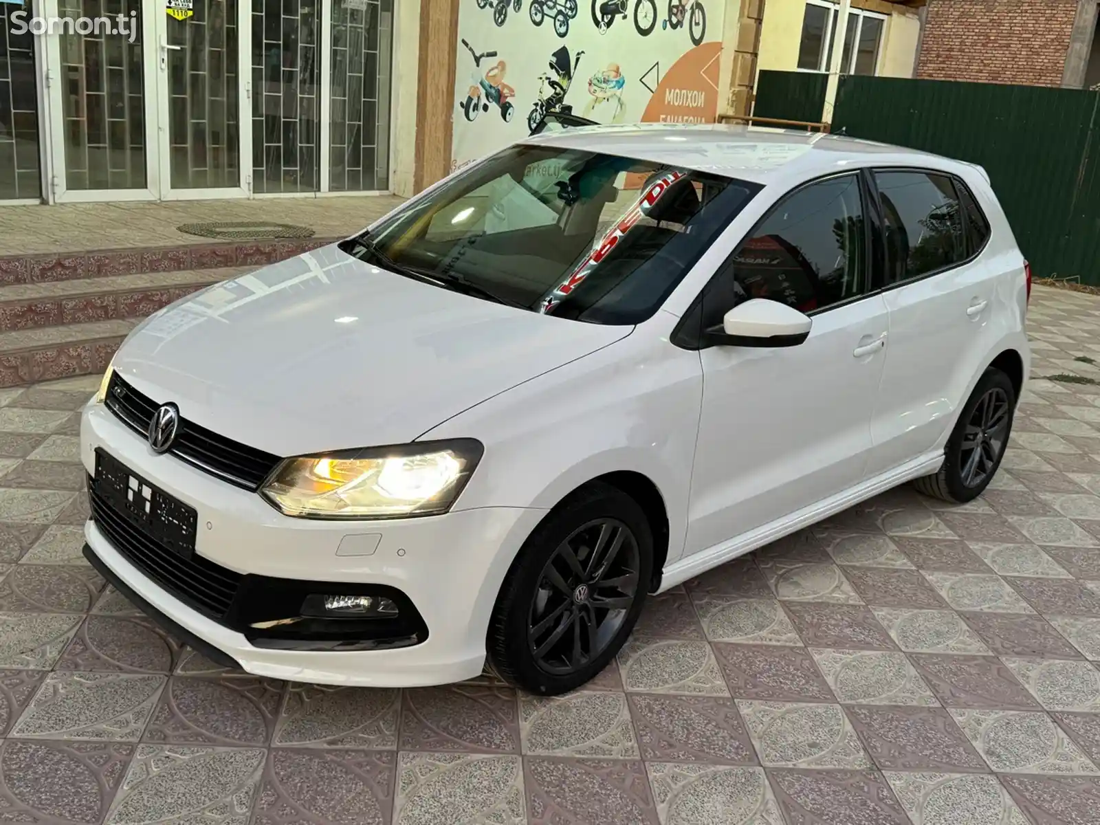 Volkswagen Polo, 2015-1