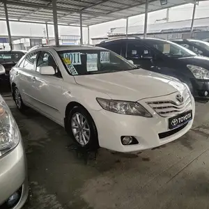 Toyota Camry, 2011