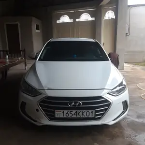 Hyundai Elantra, 2017