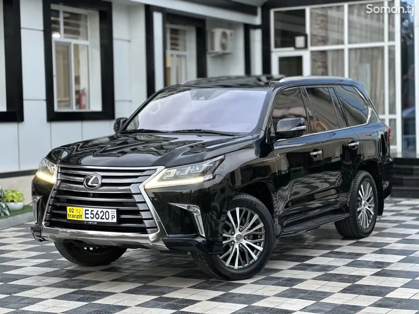 Lexus LX series, 2017-3