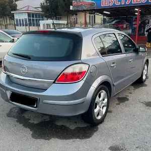 Opel Astra H, 2004