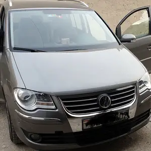 Volkswagen Touran, 2008