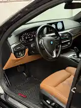 BMW 5 series, 2018-8