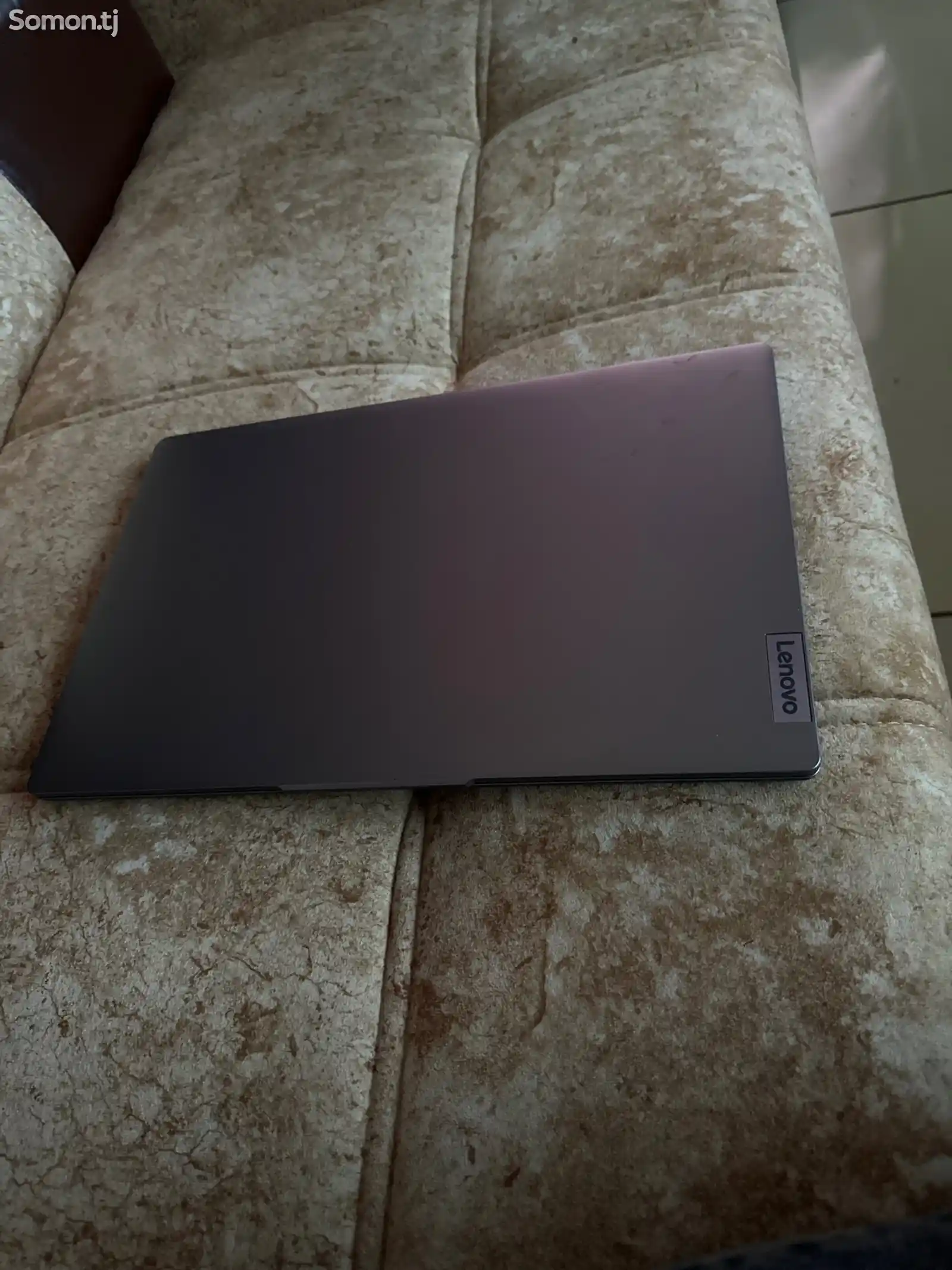 Ноутбук Lenovo i3 2024-6