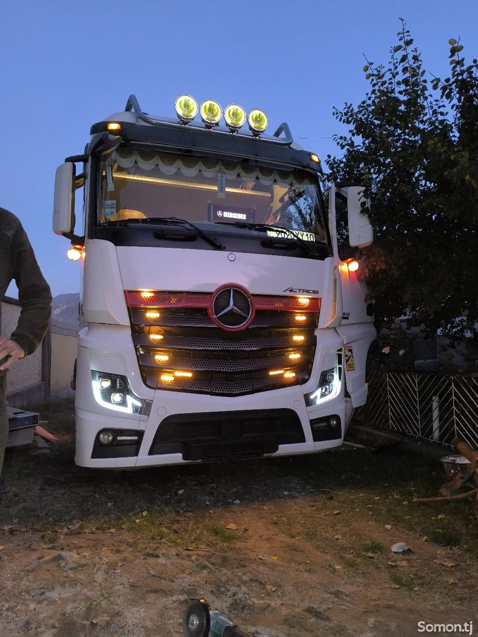 Контейнеровоз Mercedes-Benz Actros, 2013-10