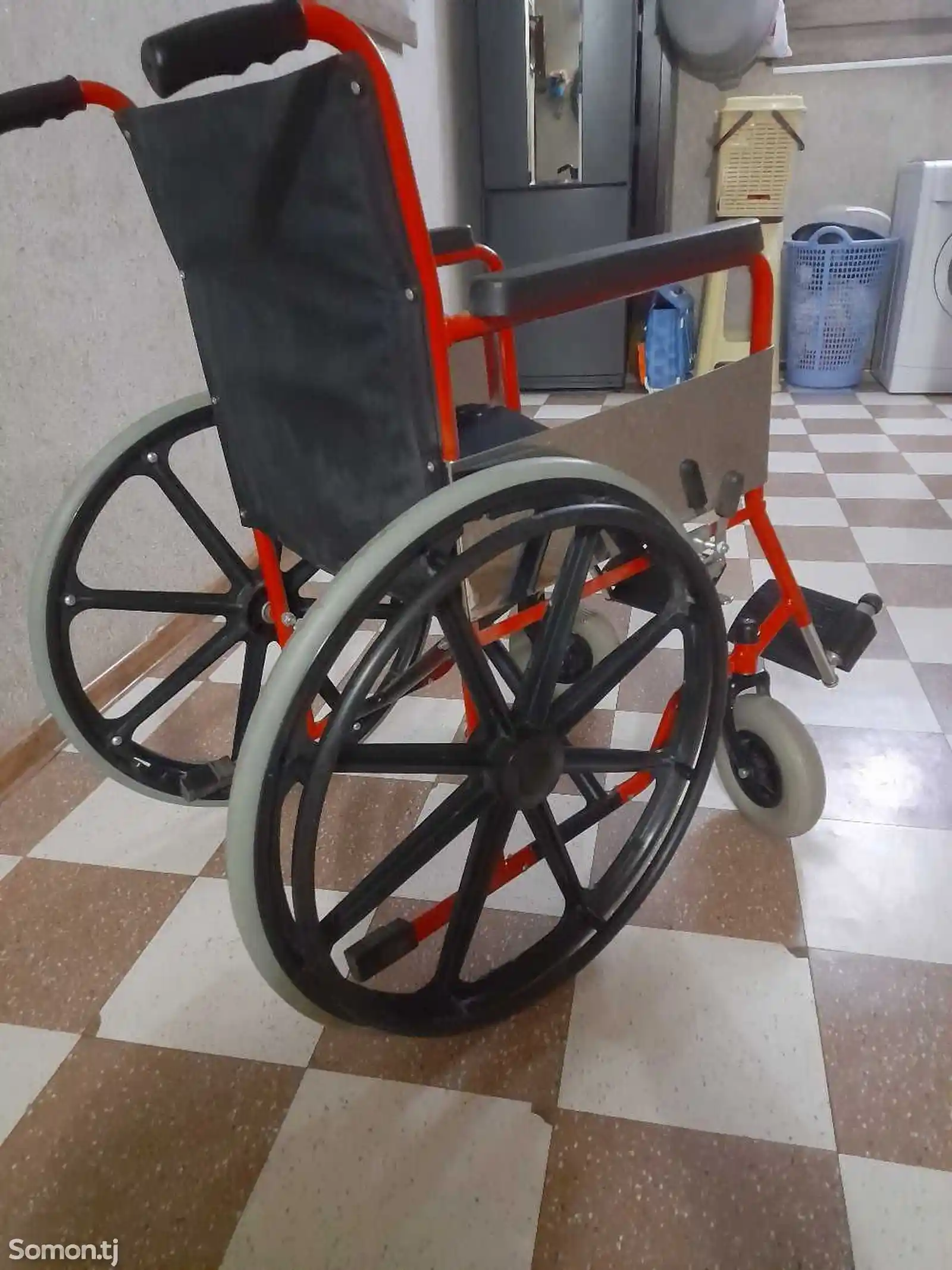 Инвалидная коляска-8