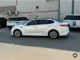 Kia Optima, 2017-4