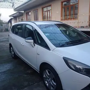 Opel Zafira, 2012