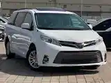 Toyota Sienna, 2014-3