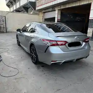 Toyota Camry, 2018