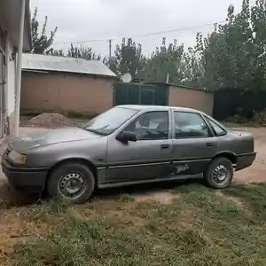 Opel Vectra A, 1992