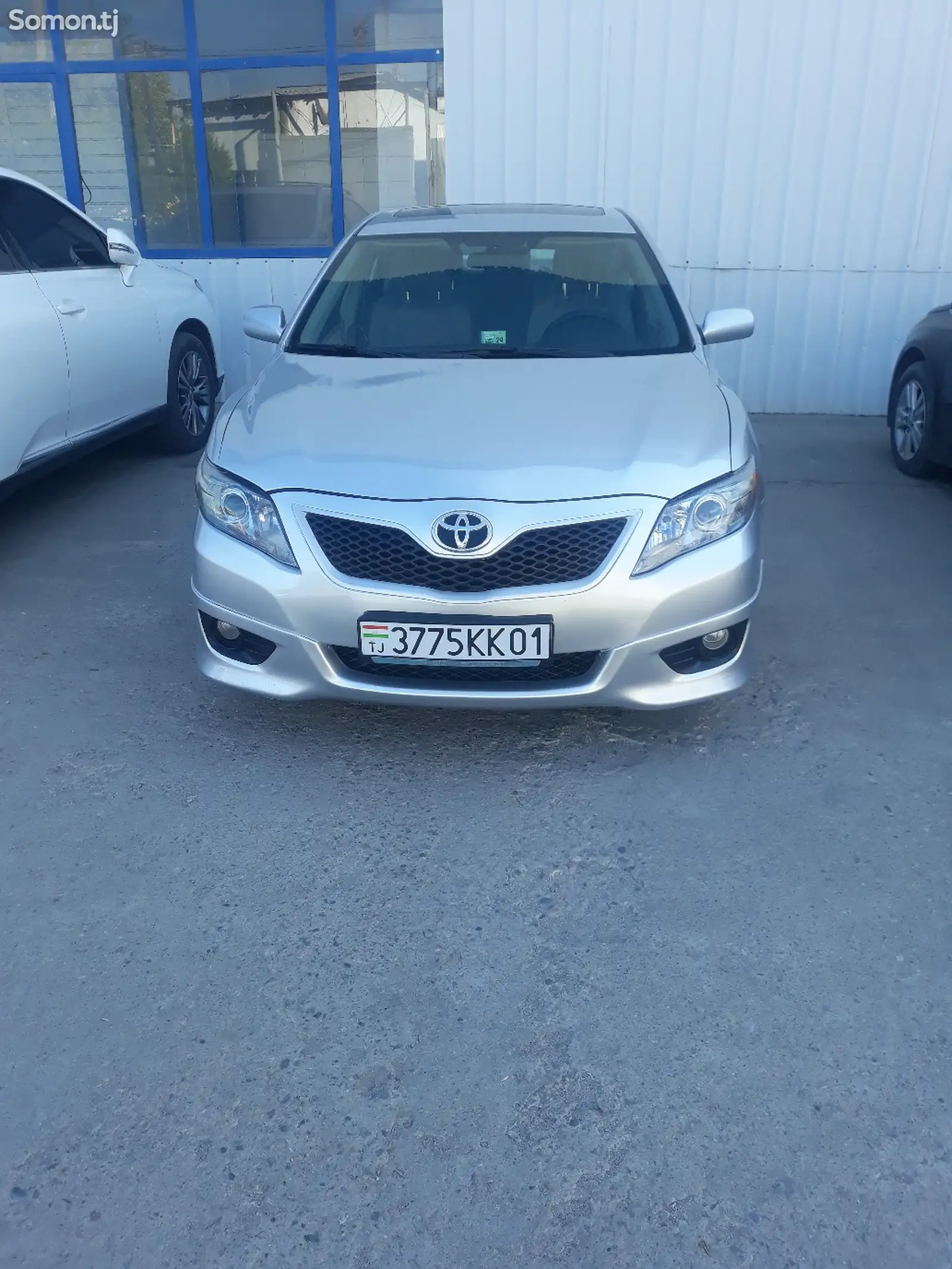 Toyota Camry, 2010-1