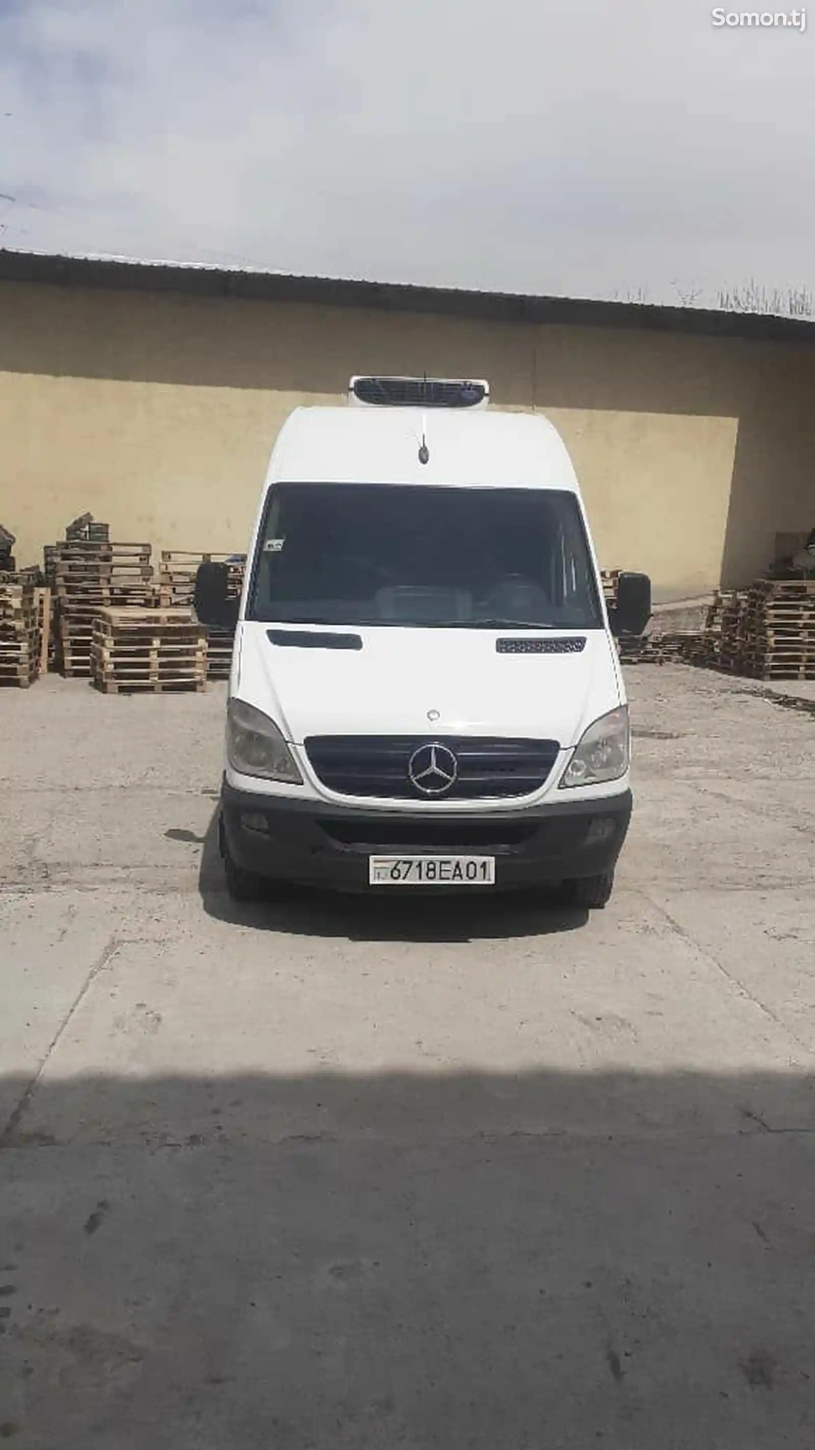 Фургон Mercedes Benz sprinter-2