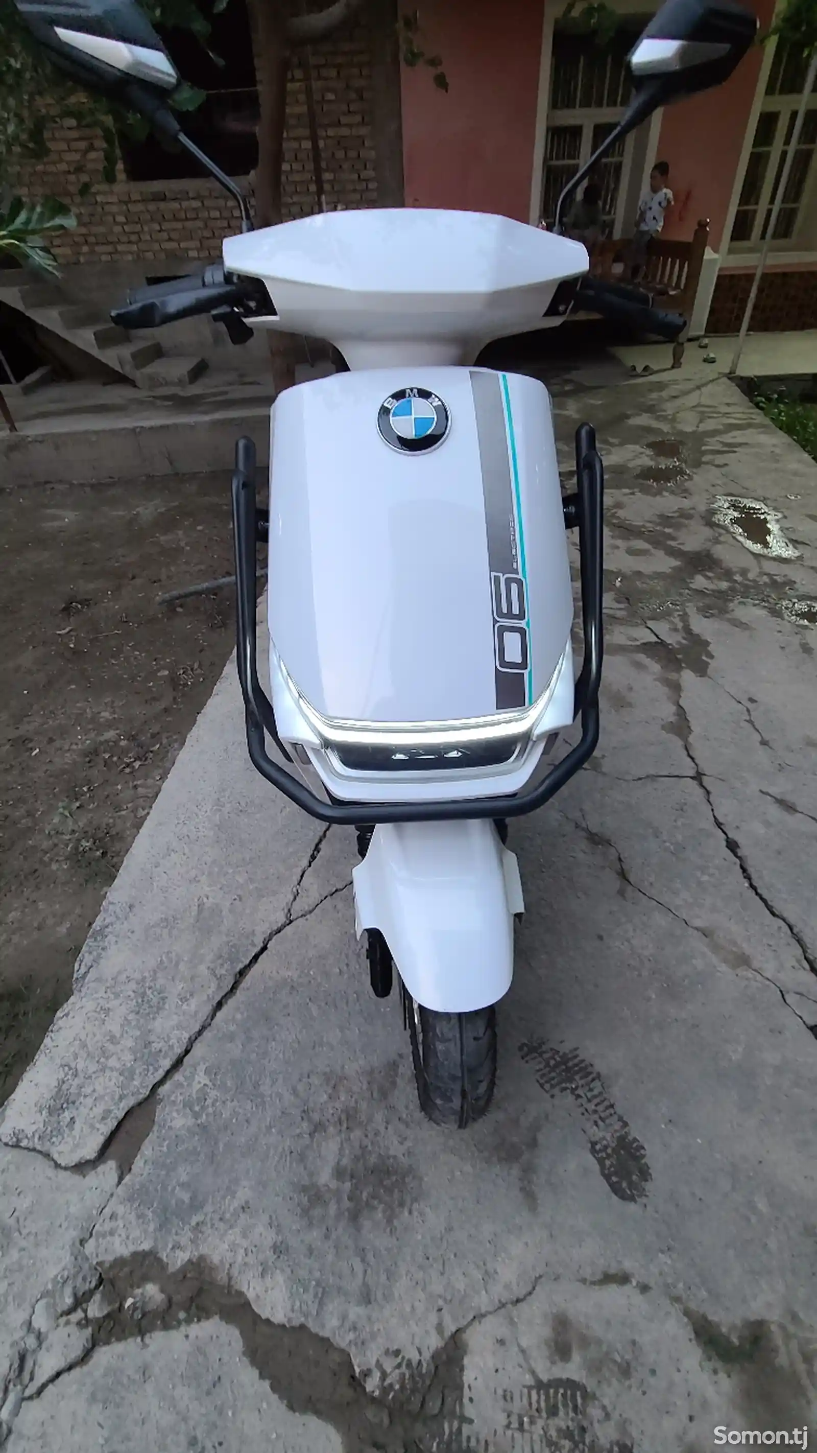 Скутер BMW-1